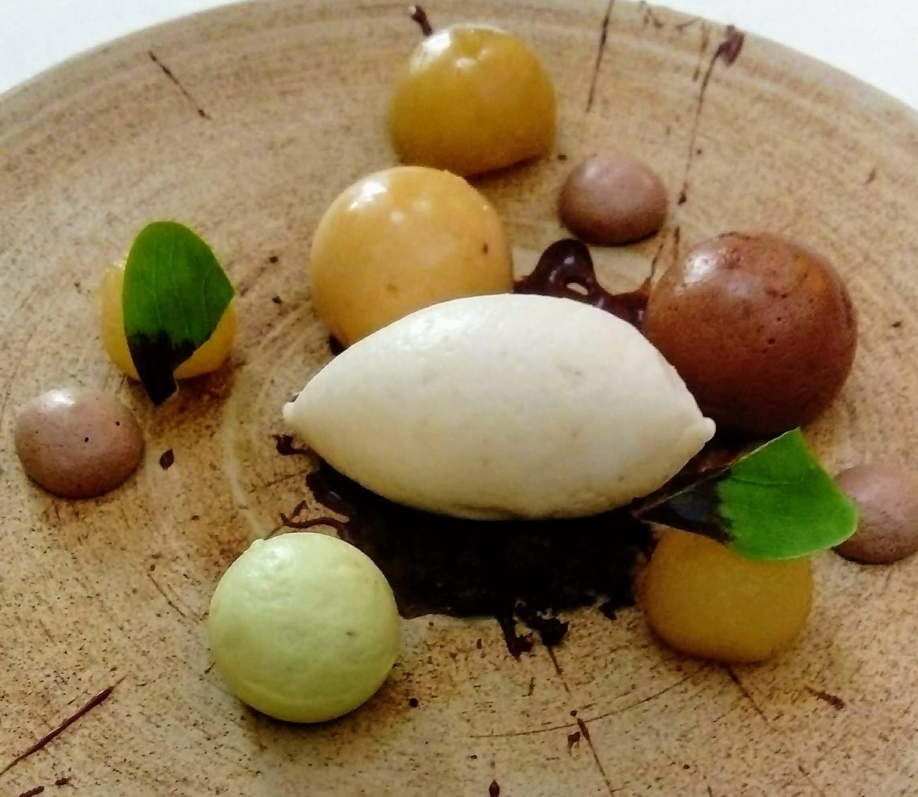 Peer en chocolade bij Flavours in Weert